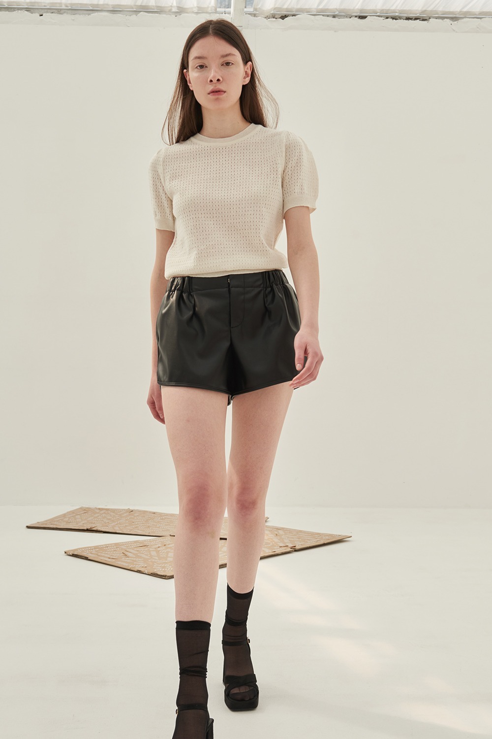 Piping Faux Leather Short Pants Black