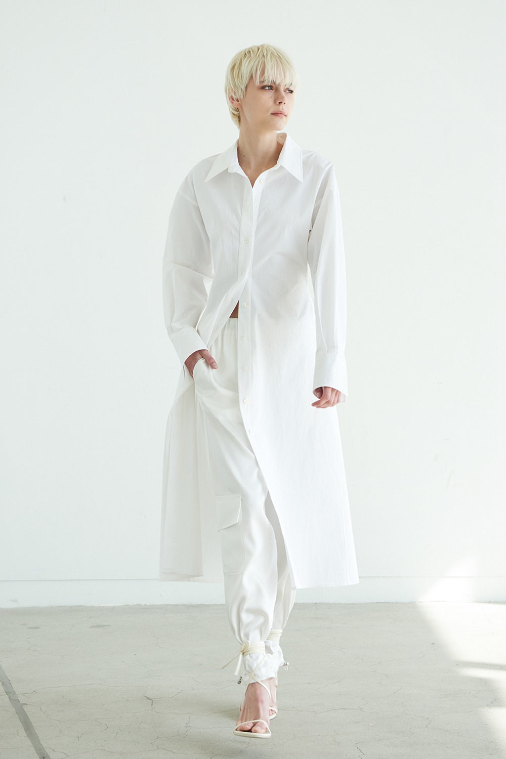 [예약배송4/21]Silhouette Shirt Dress White
